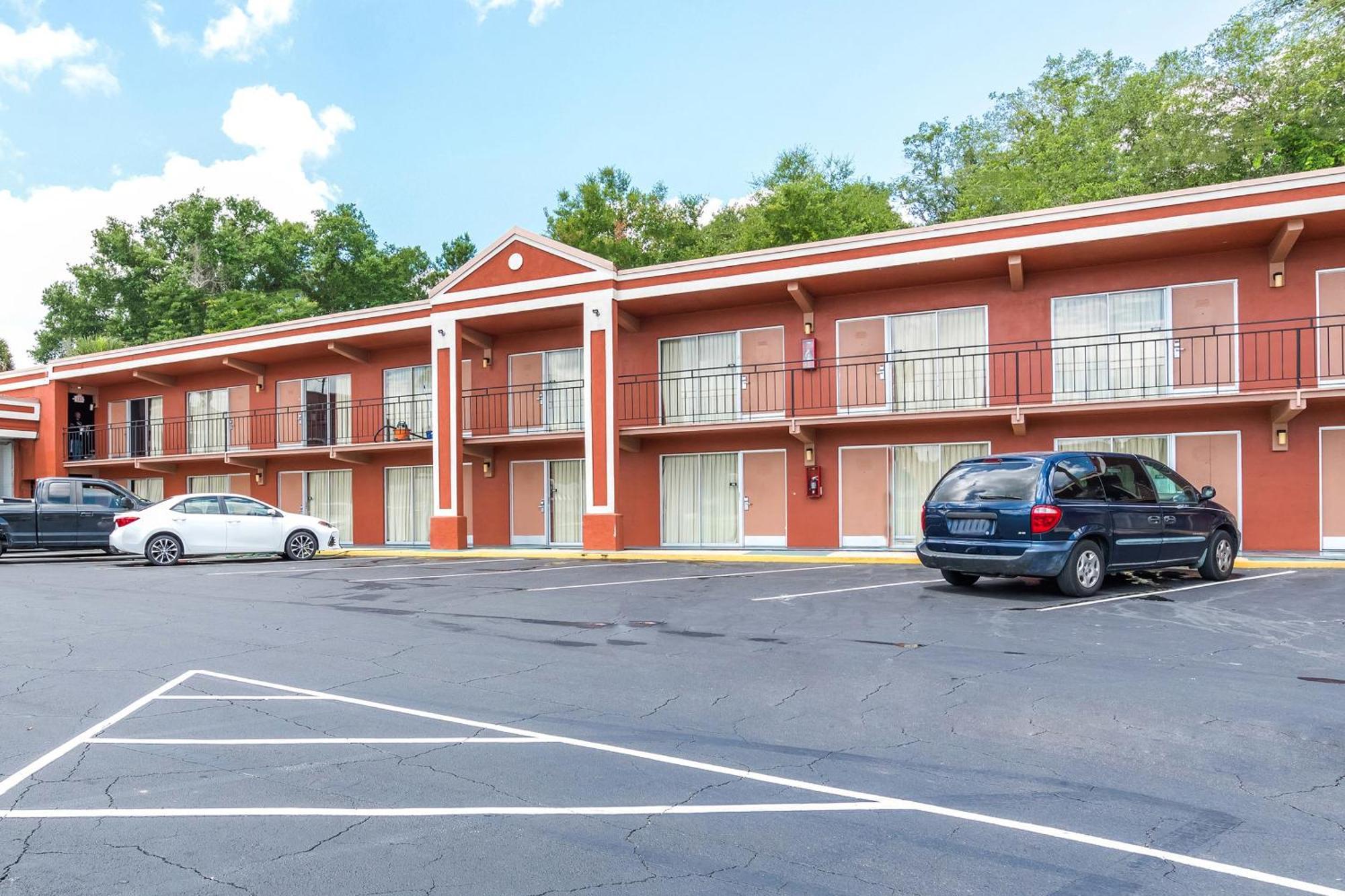 Oyo Hotel Mustang Silver Spring Fl Silver Springs Exterior foto